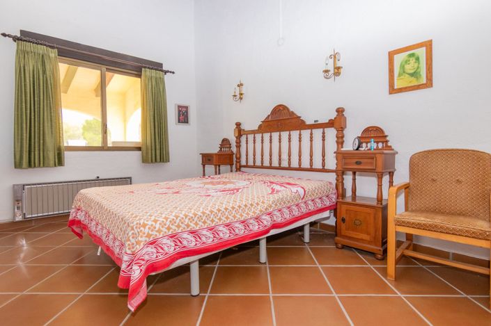 Image No.15-6 Bed Villa for sale