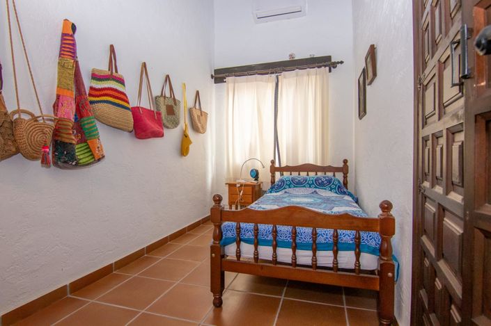 Image No.17-6 Bed Villa for sale