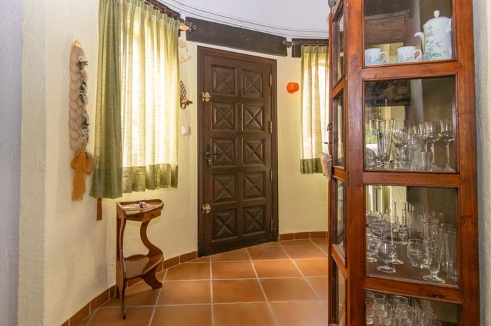 Image No.20-6 Bed Villa for sale