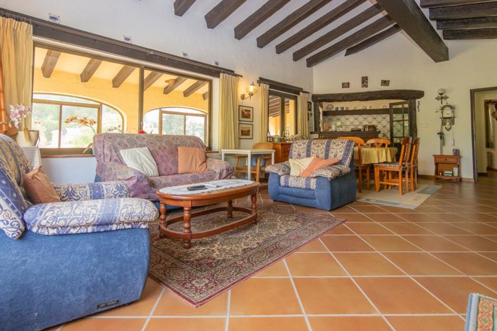 Image No.6-6 Bed Villa for sale