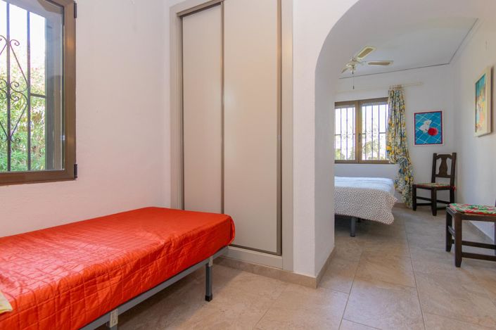 Image No.16-2 Bed Villa for sale