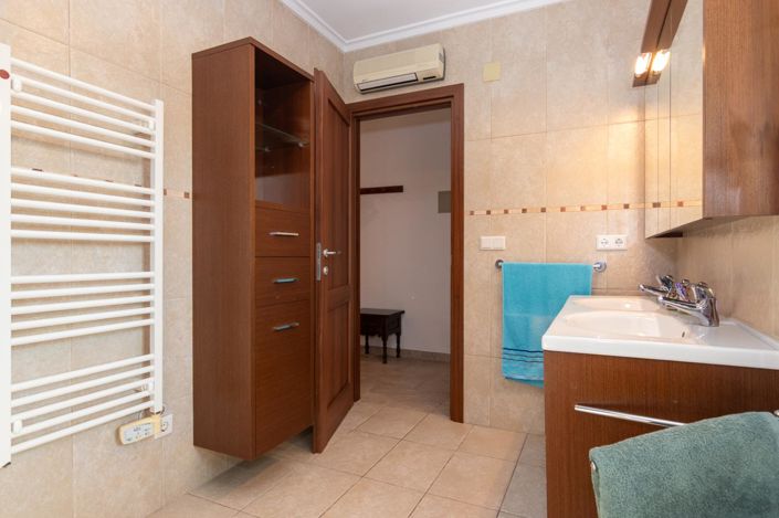 Image No.20-2 Bed Villa for sale