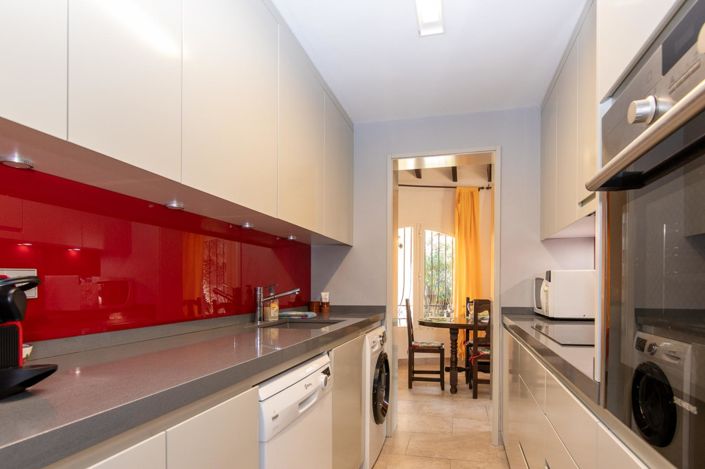 Image No.4-2 Bed Villa for sale