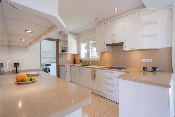 Image No.11-4 Bed Villa for sale