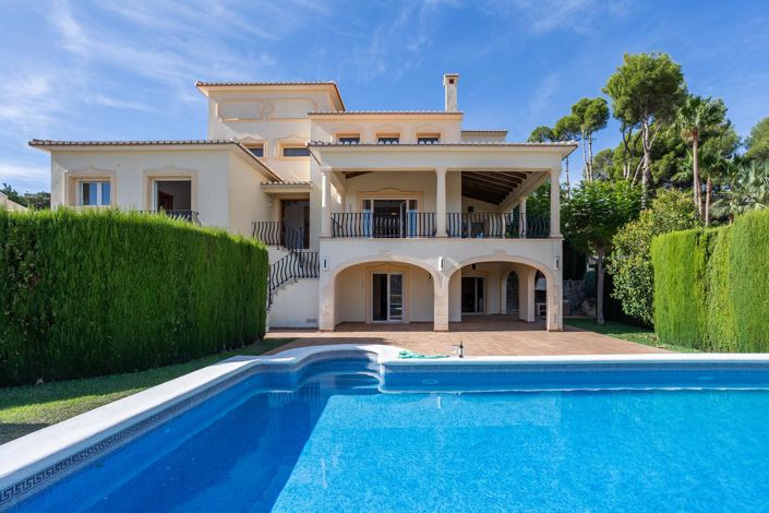 Image No.2-4 Bed Villa for sale