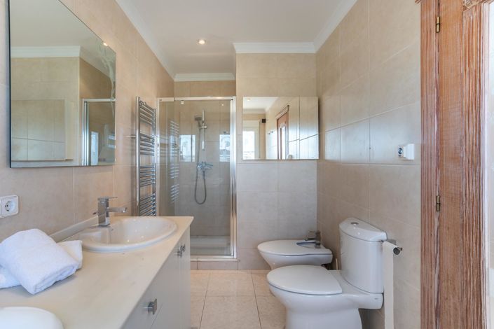 Image No.20-4 Bed Villa for sale