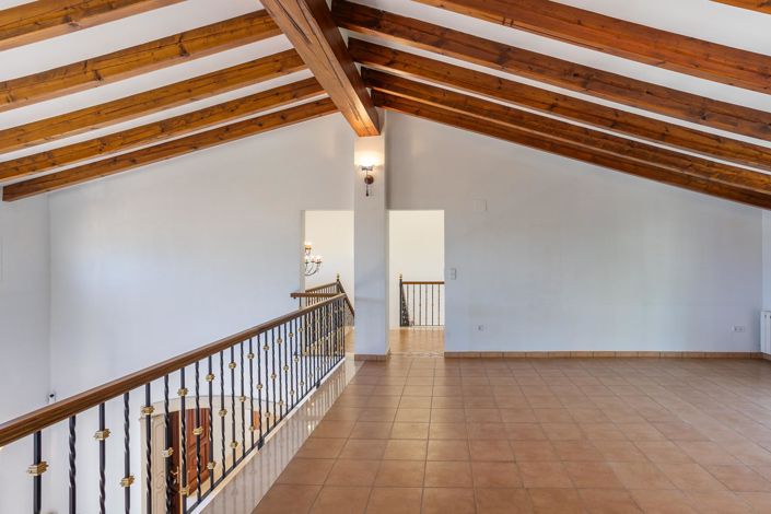 Image No.29-4 Bed Villa for sale