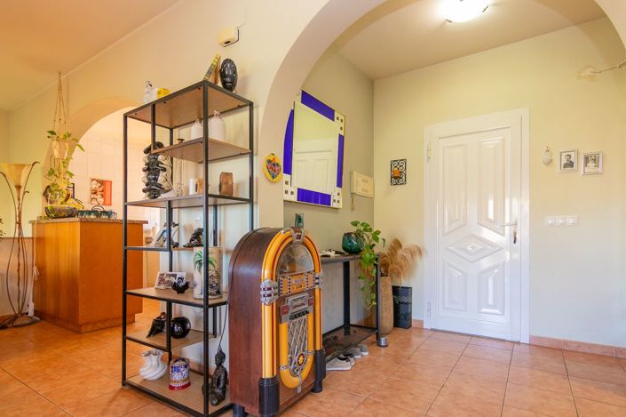 Image No.15-4 Bed Villa for sale