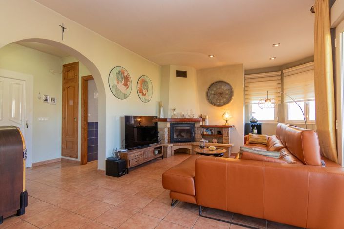 Image No.5-4 Bed Villa for sale