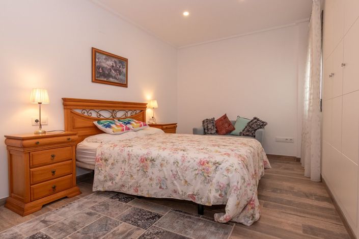 Image No.14-3 Bed Apartment for sale