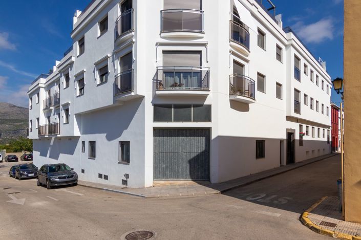 Image No.29-3 Bed Apartment for sale