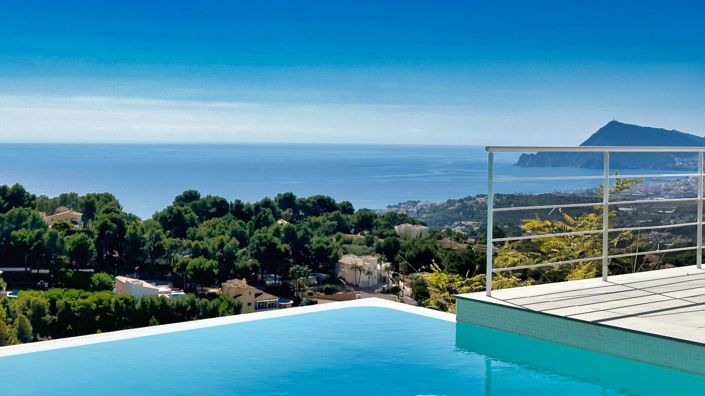 Image No.1-3 Bed Villa for sale