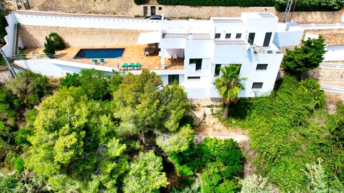 Image No.1-3 Bed Villa for sale