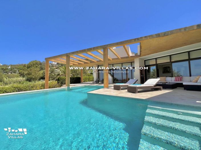 Image No.14-5 Bed Villa for sale