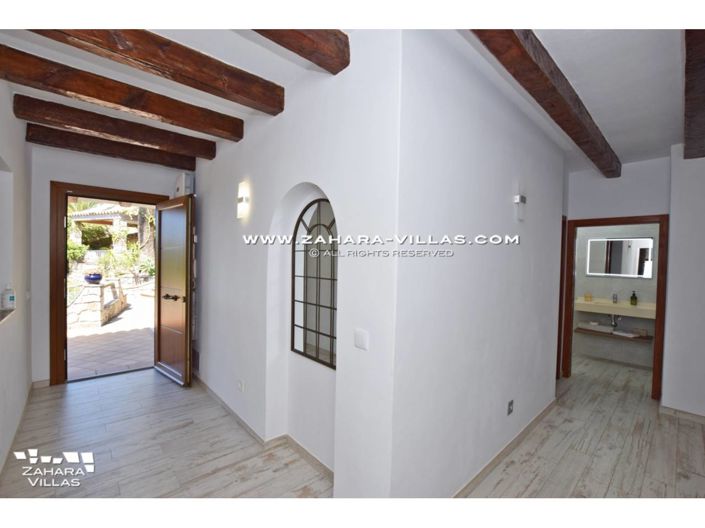 Image No.12-4 Bed Villa for sale