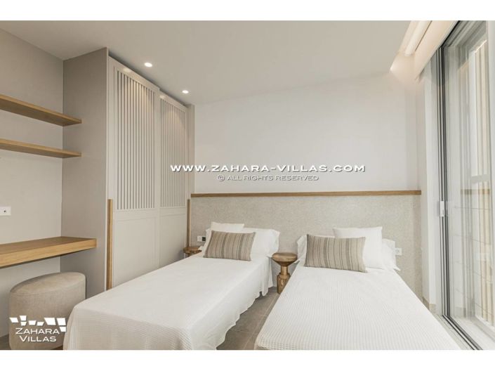 Image No.28-6 Bed Villa for sale