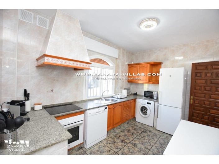 Image No.12-3 Bed Villa for sale