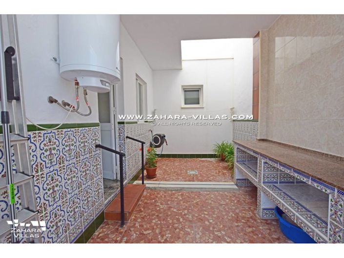 Image No.18-3 Bed Villa for sale