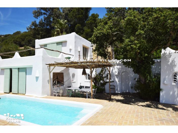 Image No.10-4 Bed Villa for sale