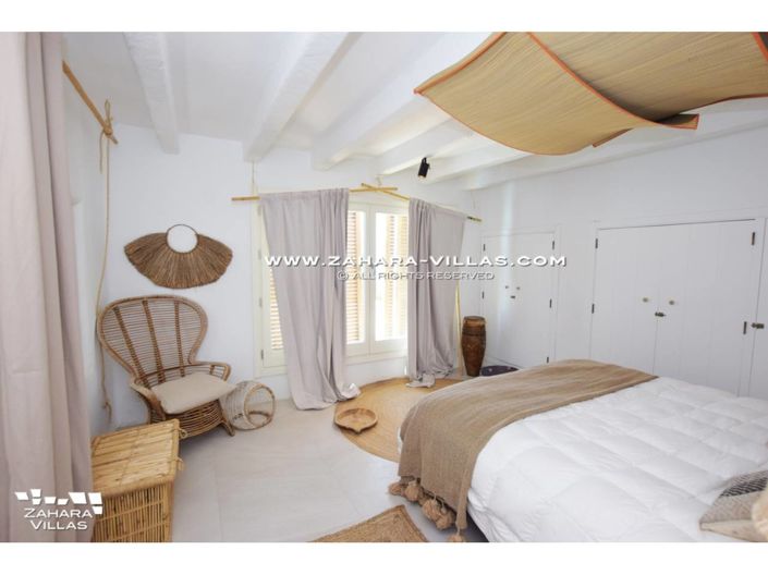 Image No.16-4 Bed Villa for sale