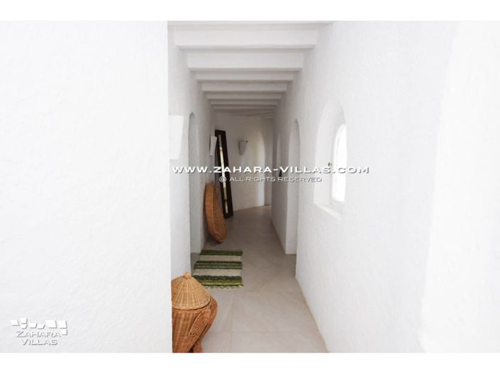 Image No.19-4 Bed Villa for sale