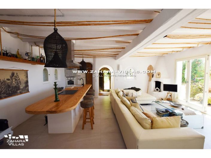 Image No.27-4 Bed Villa for sale