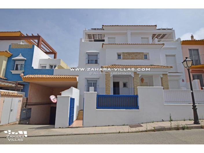 Image No.1-3 Bed Villa for sale