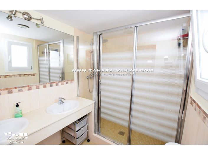 Image No.18-3 Bed Villa for sale