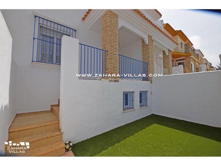 Image No.2-3 Bed Villa for sale