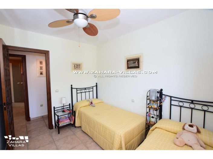 Image No.17-3 Bed Villa for sale