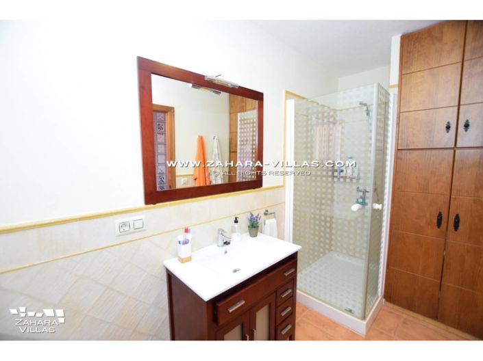 Image No.26-3 Bed Villa for sale