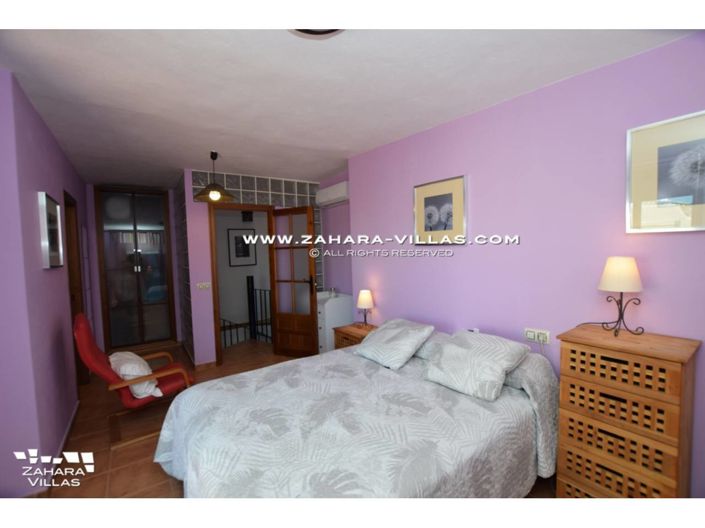 Image No.30-3 Bed Villa for sale