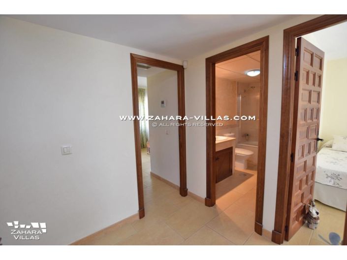 Image No.26-3 Bed Villa for sale