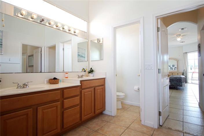 Image No.17-4 Bed Villa / Detached for sale