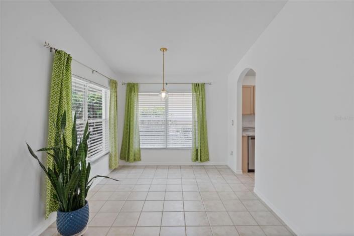 Image No.10-3 Bed Villa / Detached for sale