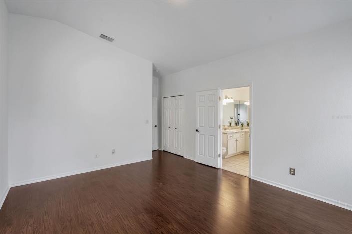 Image No.15-3 Bed Villa / Detached for sale