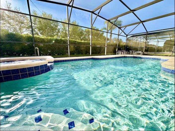 Image No.3-5 Bed Villa / Detached for sale