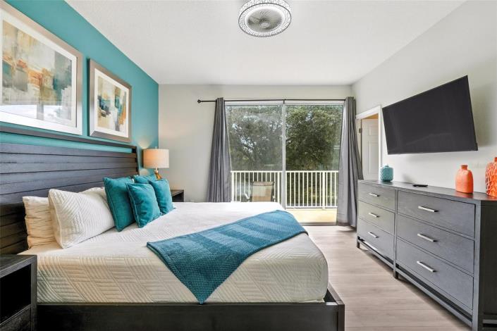 Image No.22-3 Bed Townhouse for sale