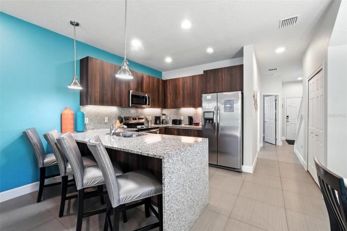 Image No.16-3 Bed Townhouse for sale