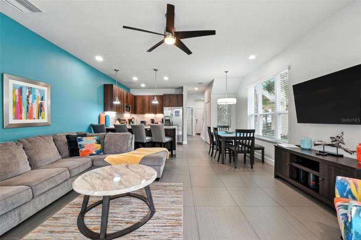 Image No.14-3 Bed Townhouse for sale