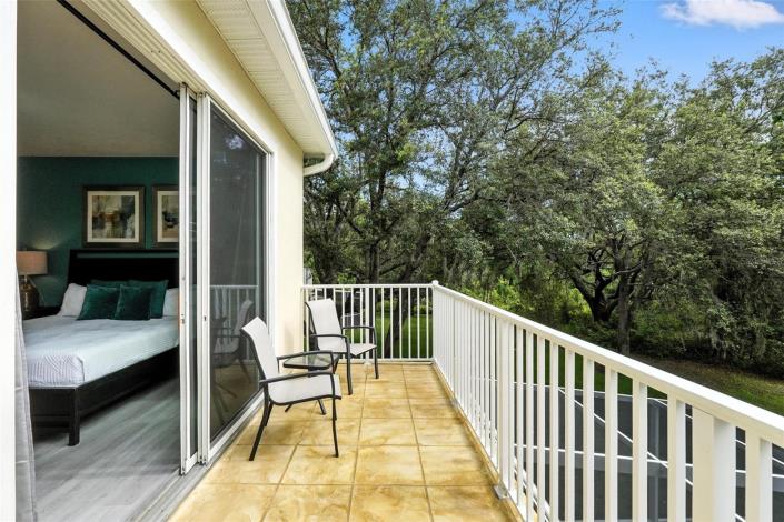 Image No.23-3 Bed Townhouse for sale