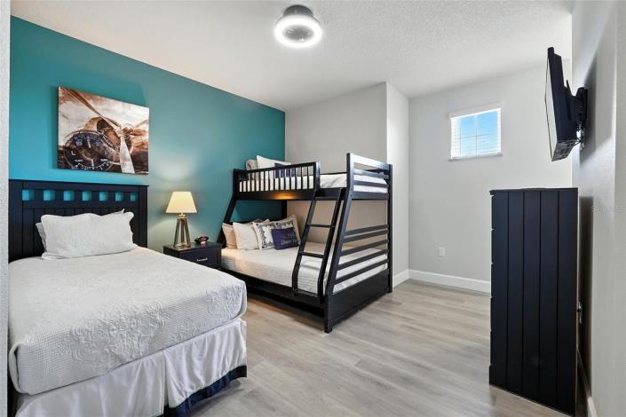 Image No.28-3 Bed Townhouse for sale