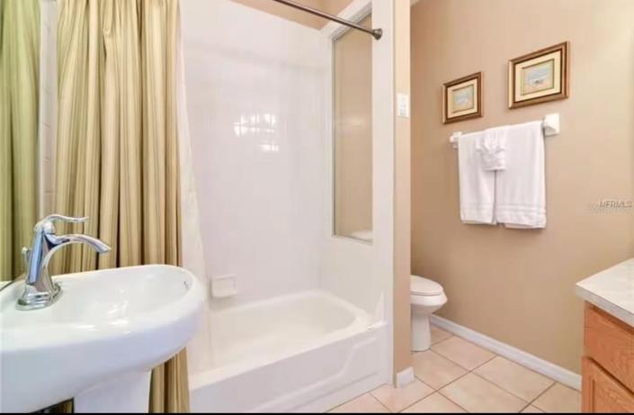 Image No.11-4 Bed Villa / Detached for sale