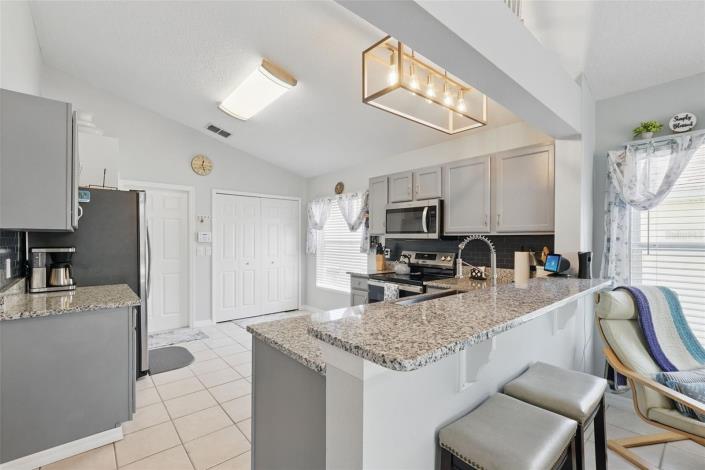 Image No.14-3 Bed Villa / Detached for sale