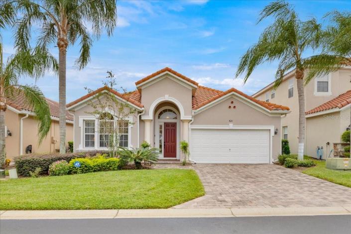 Image No.1-4 Bed Villa / Detached for sale