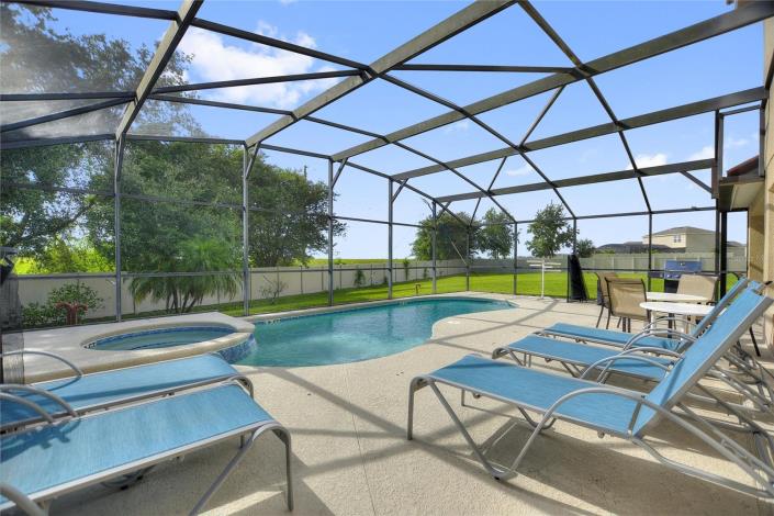 Image No.2-5 Bed Villa / Detached for sale