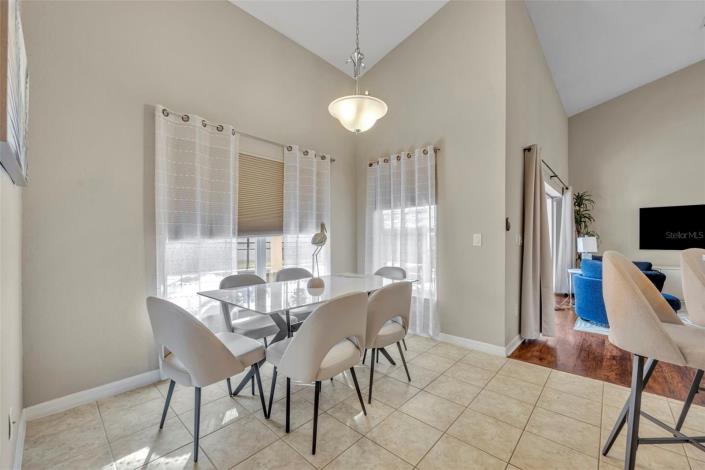 Image No.10-4 Bed Villa / Detached for sale