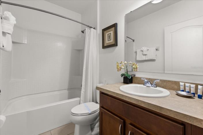 Image No.28-5 Bed Villa / Detached for sale