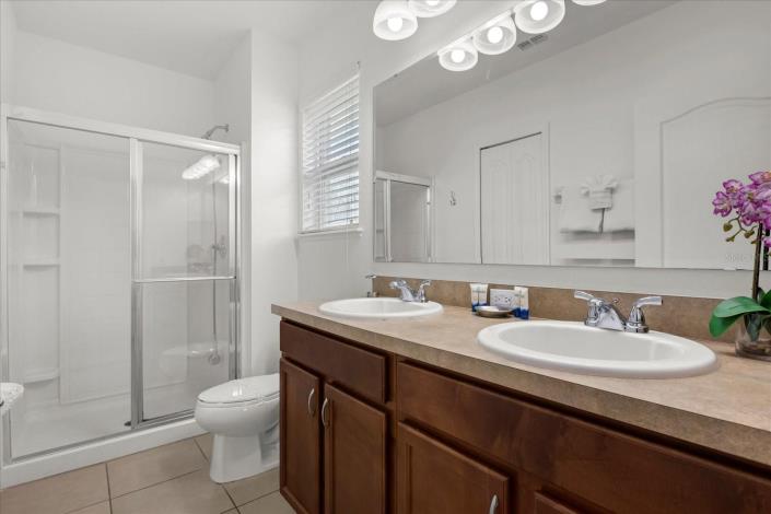 Image No.30-5 Bed Villa / Detached for sale