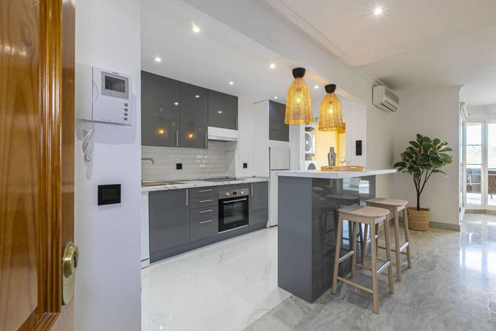 Image No.43-2 Bed Apartment for sale